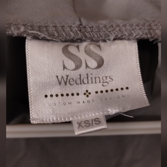 S.S. Weddings Lightweight Gray Robe - Picture 3 of 8